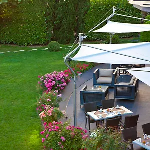Warwick Reine Astrid - Lejlighedshotel